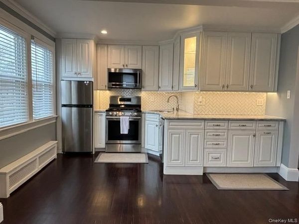 38-23 219th Street , Unit 2nd Floor, Bayside, NY 11361