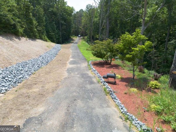 4650 Twin Pines Road SE, Acworth, GA 30102