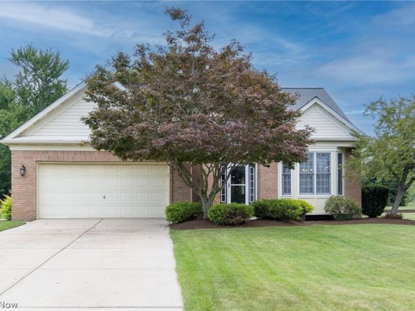 10082 Timothy Lane , Twinsburg, OH 44087