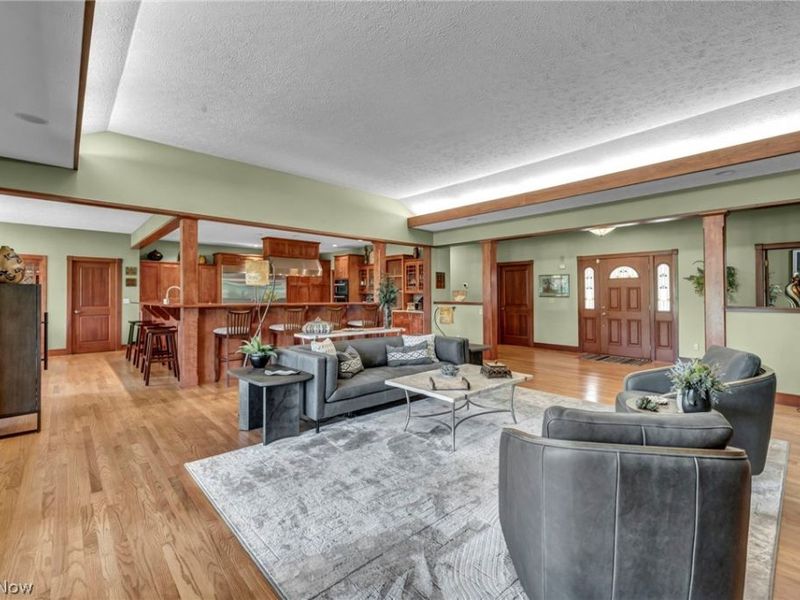 3909 Weymouth Woods Drive, Medina, OH 44256 Photo 8