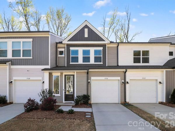 5316 Somerset Hill Lane , Charlotte, NC 28269