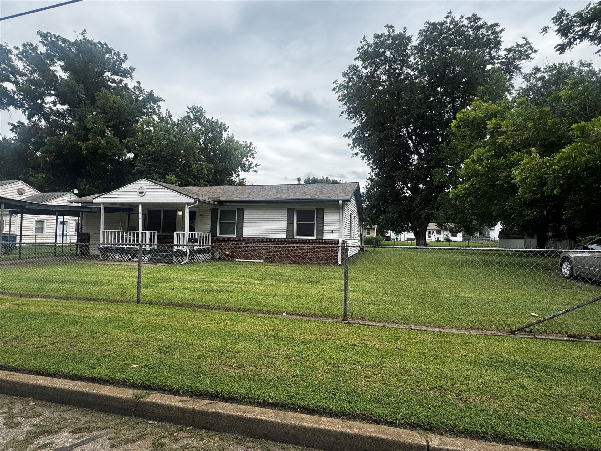 1219 N Sandusky Avenue, Tulsa, OK 74115 Main Photo