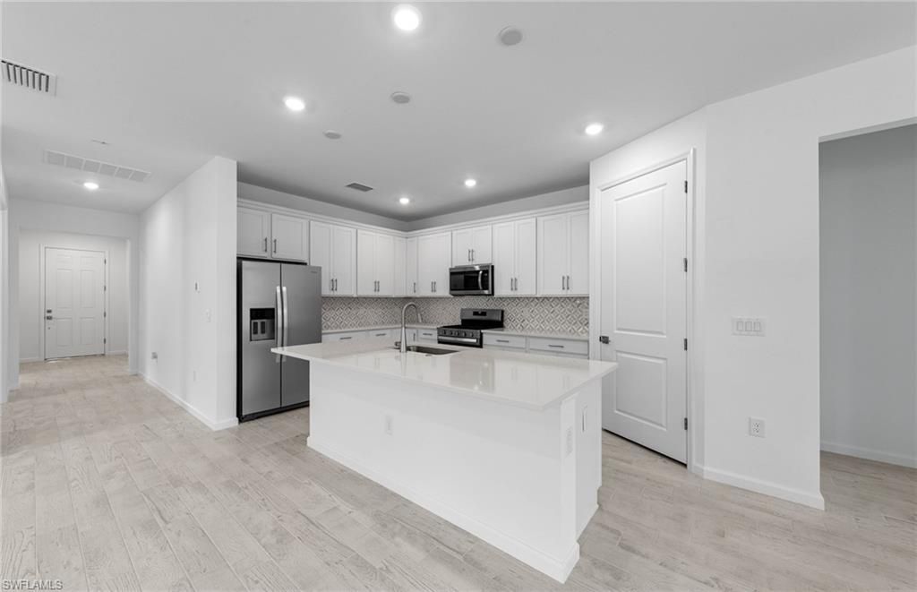 2049 Terreno Blvd , Naples, FL 34120 Photo