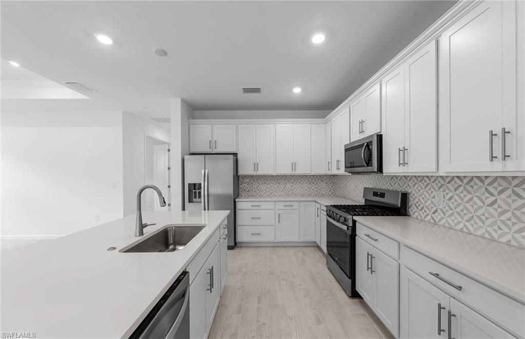 2049 Terreno Blvd , Naples, FL 34120 Photo
