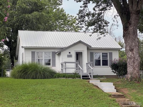 711 N Prairie Street , Bloomfield, MO 63825