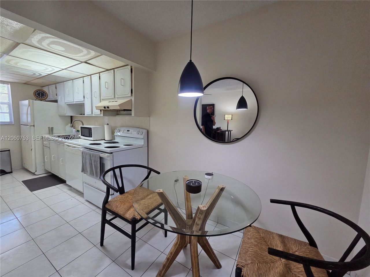 415 NE 2nd St, Unit 229, Hallandale Beach, FL 33009 Photo