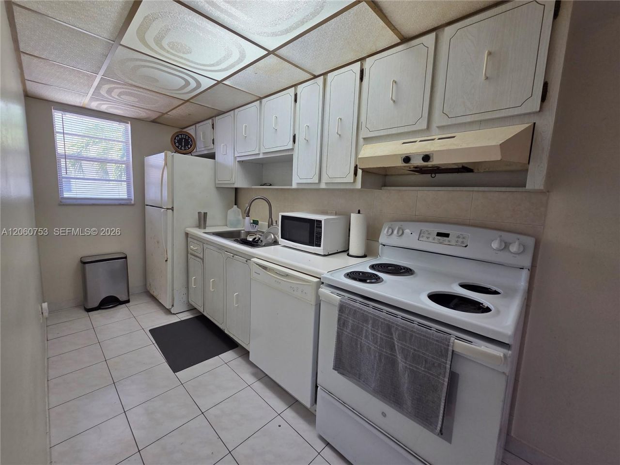 415 NE 2nd St, Unit 229, Hallandale Beach, FL 33009 Photo
