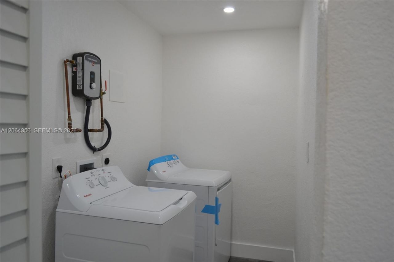 940 NW 8th Ave, Pompano Beach, FL 33060 Photo