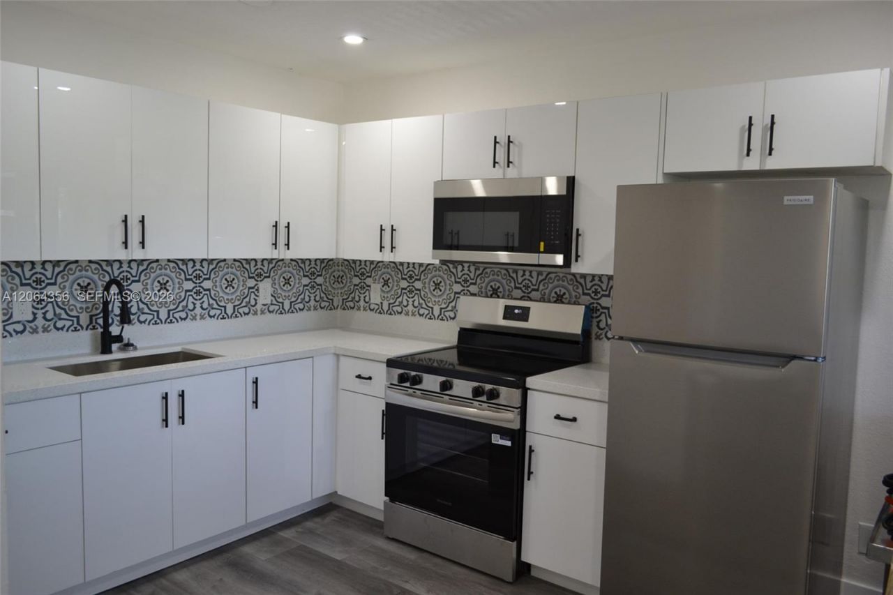 940 NW 8th Ave, Pompano Beach, FL 33060 Photo