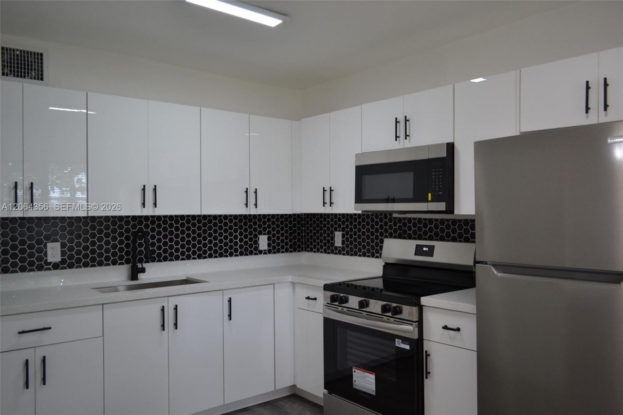 940 NW 8th Ave, Pompano Beach, FL 33060 Photo