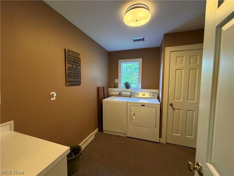 554 W Main Street , Dalton, OH 44618 Photo 32