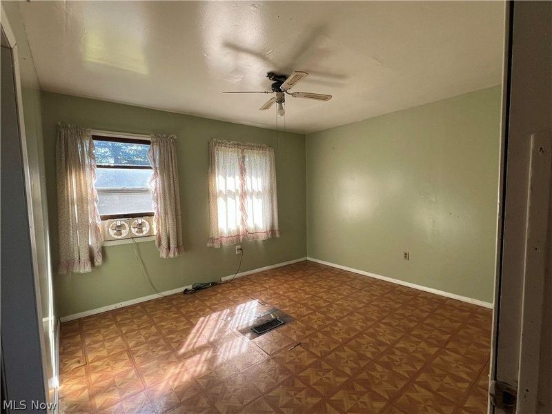 1081 Creek Road, Pierpont, OH 44082 Photo 3