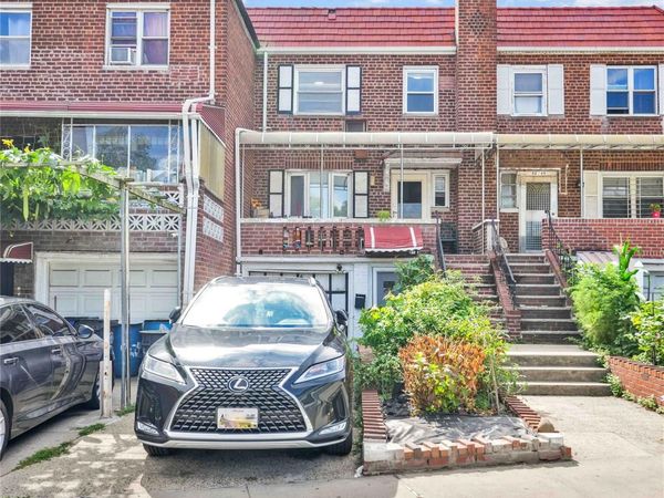 62-42 Main Street , Flushing, NY 11367