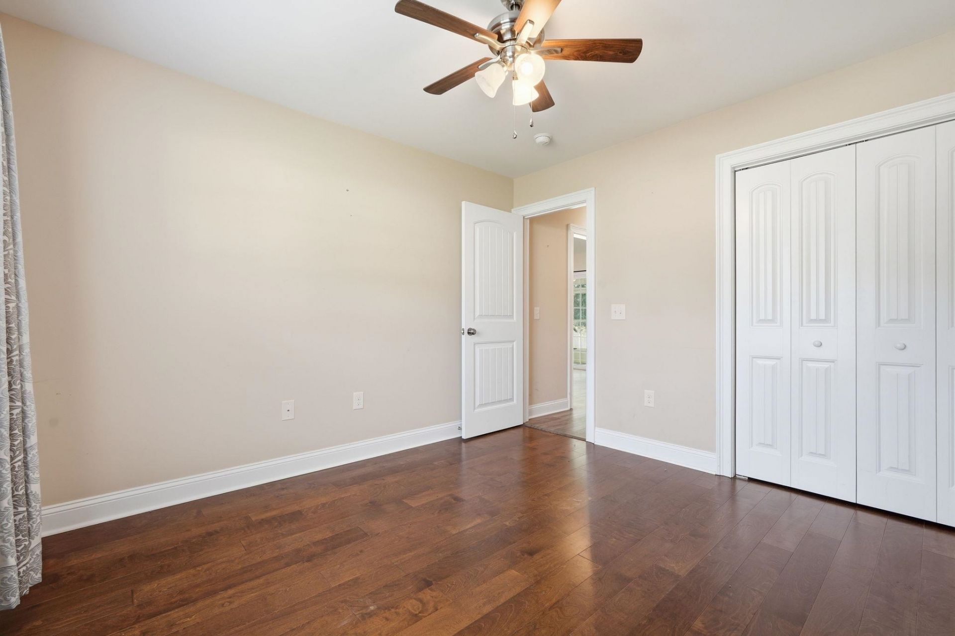 226 Blue Jacket Dr. Photo 21