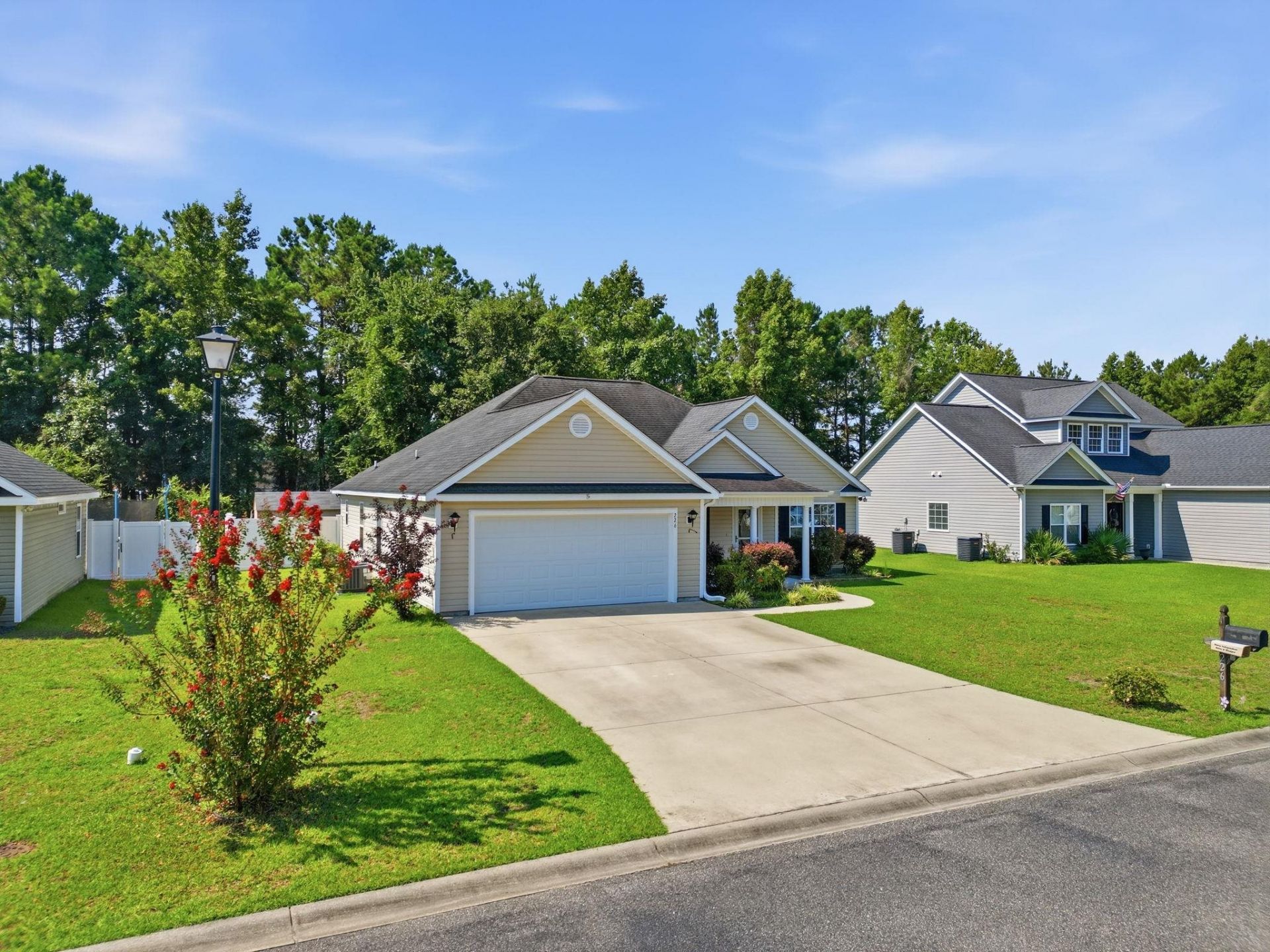 226 Blue Jacket Dr. Photo 32