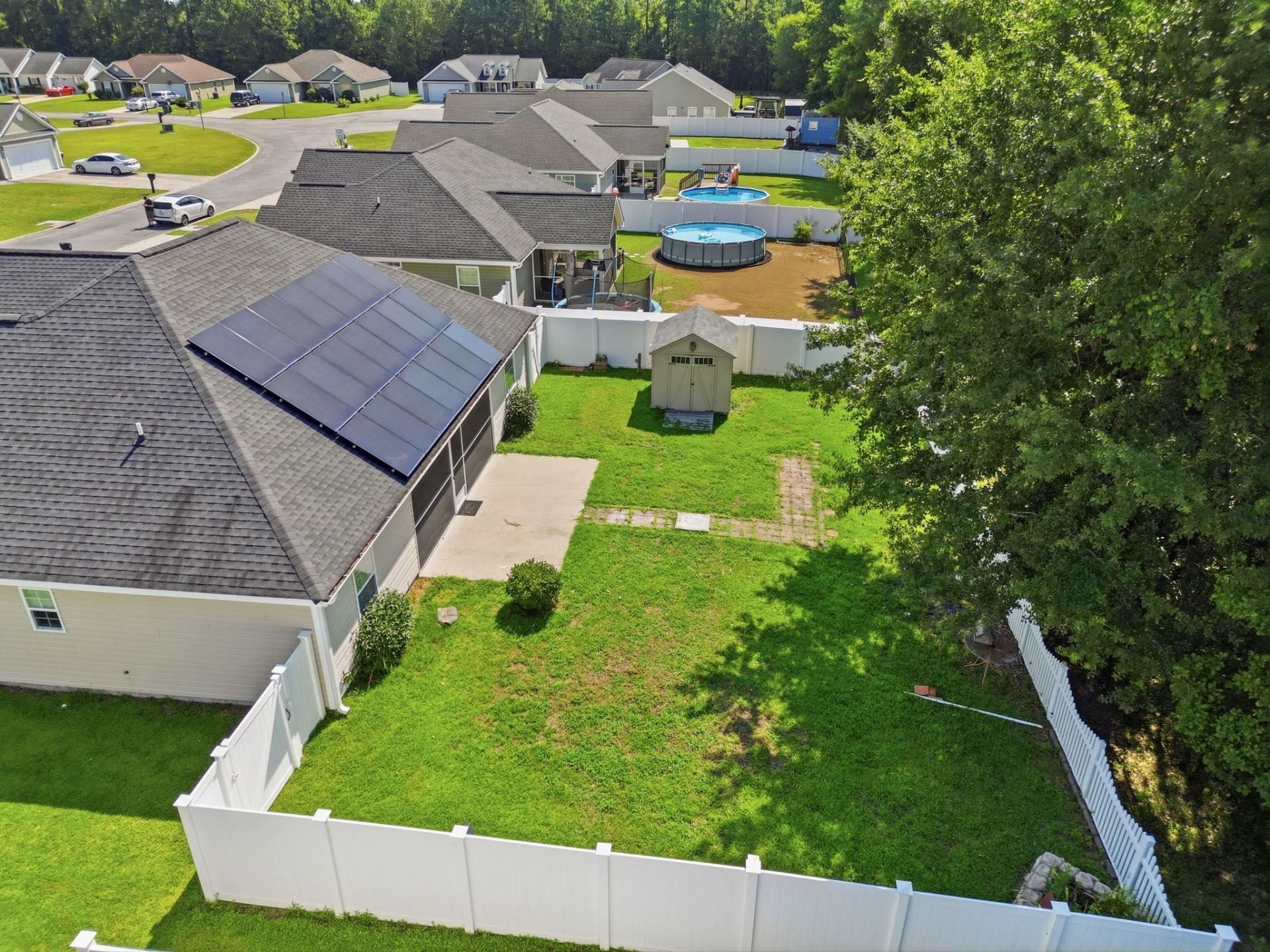 226 Blue Jacket Dr. Photo 35