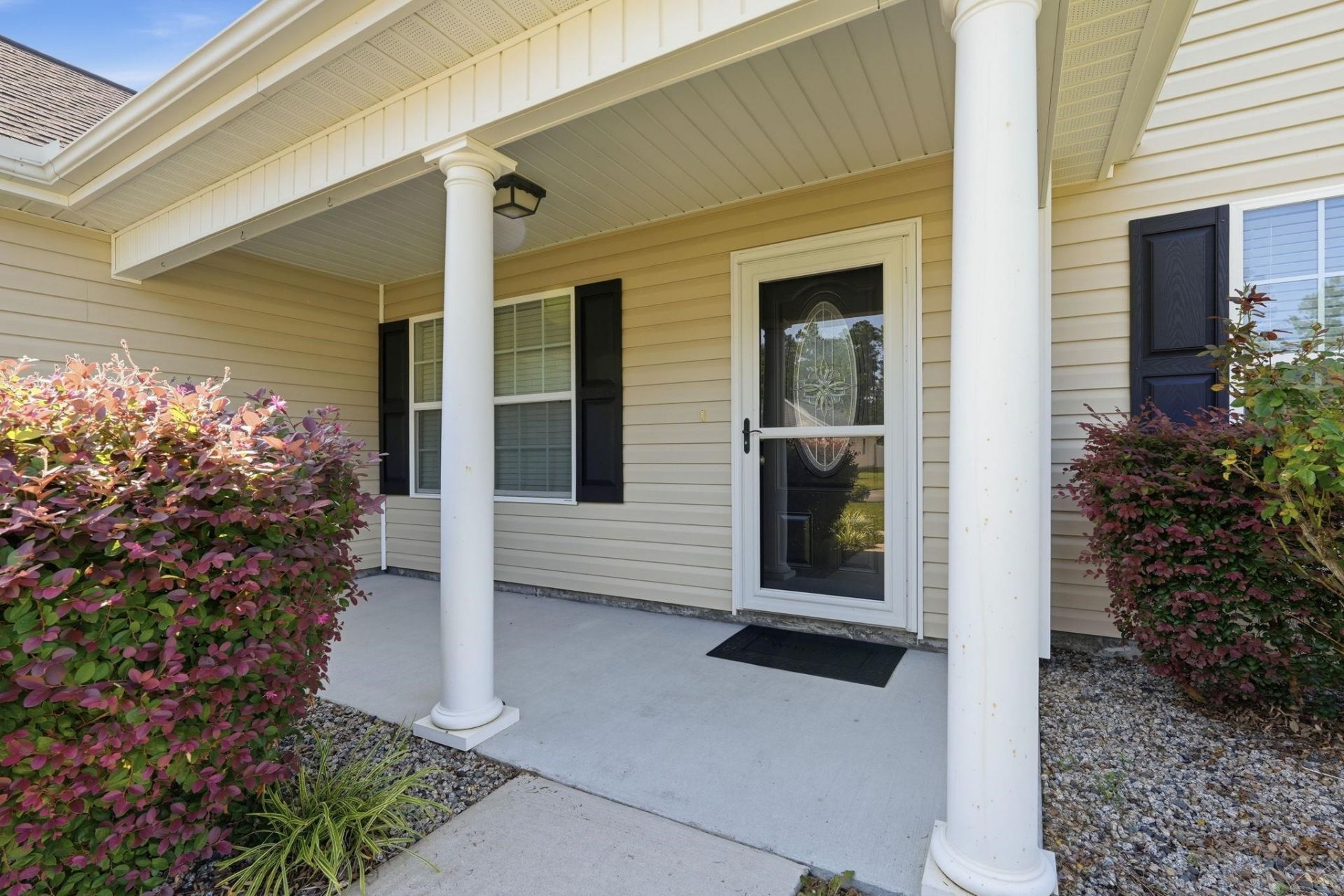 226 Blue Jacket Dr. Photo 4