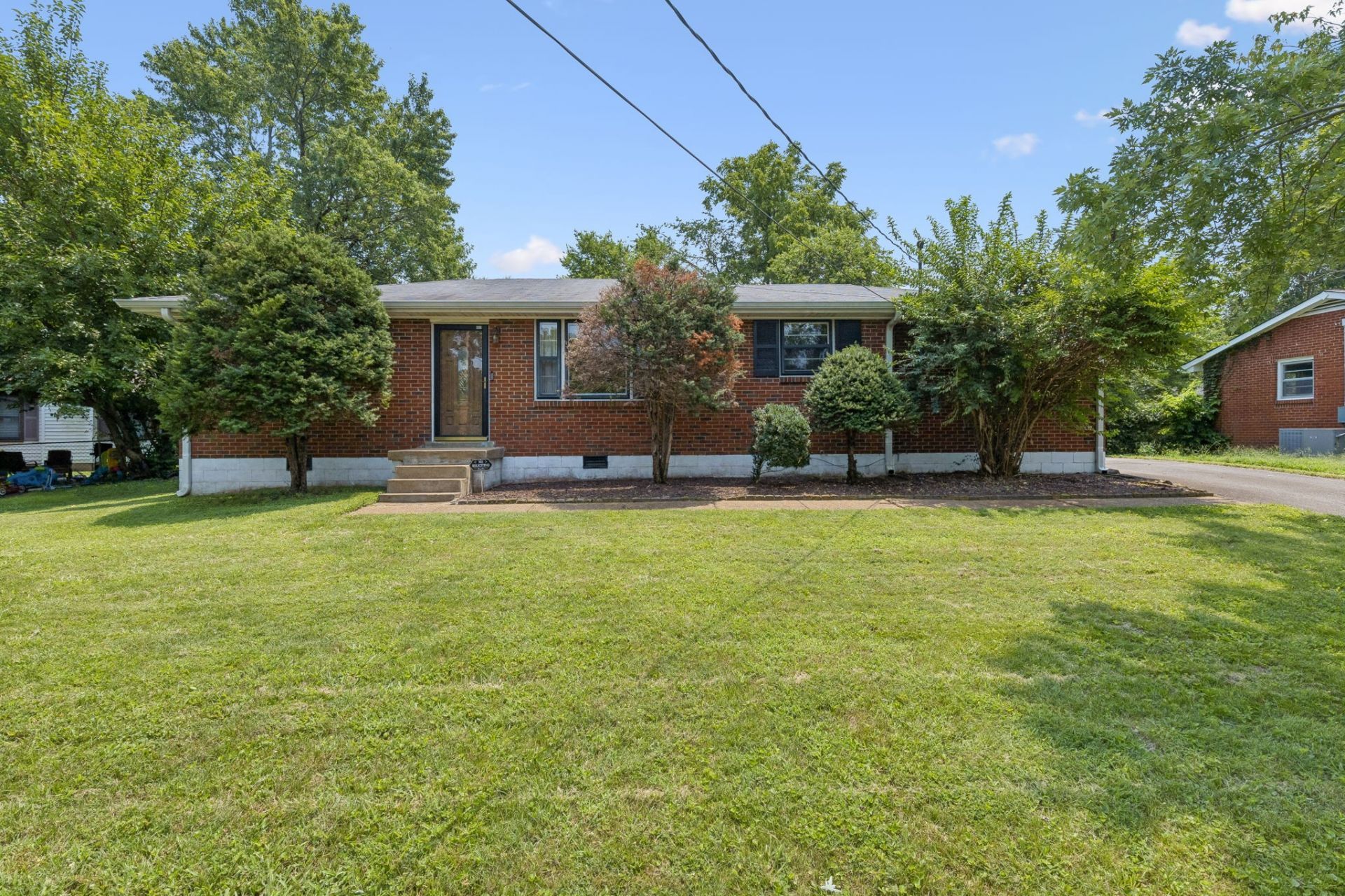 431 Heney Dr, Nashville, TN 37214 Main Photo