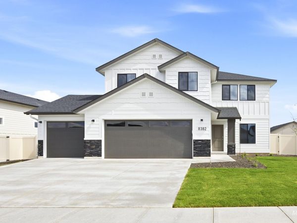 14080 Shiny Spruce St, Caldwell, ID 83607