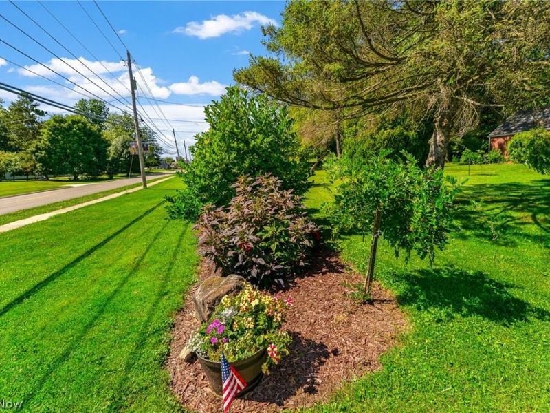 10901 Main Street , New Middletown, OH 44442 Photo 31