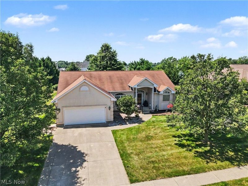 11547 Grand Valley Drive NW, Uniontown, OH 44685 Photo 1