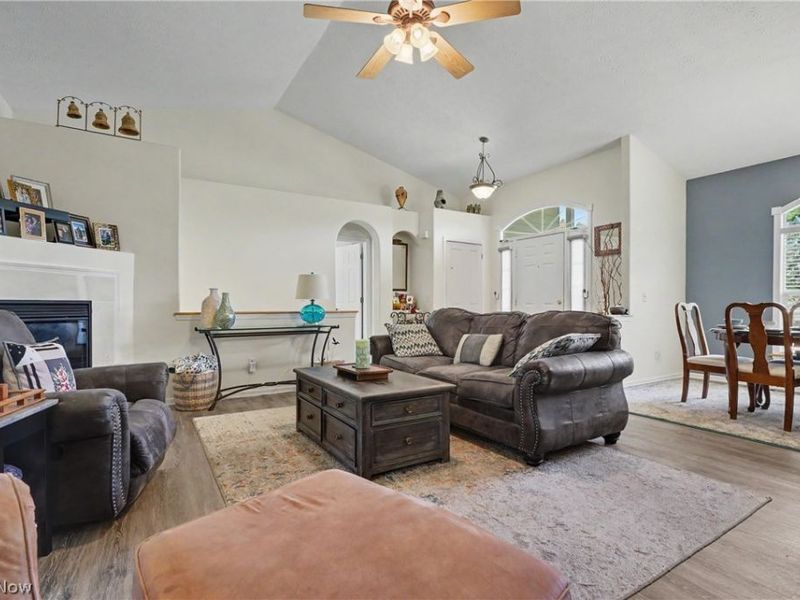 11547 Grand Valley Drive NW, Uniontown, OH 44685 Photo 13
