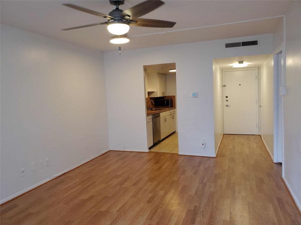 1800 Lavaca ST, Unit 415, Austin, TX 78701