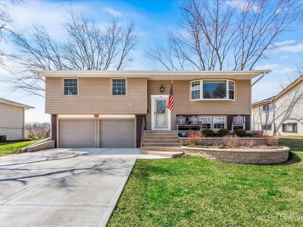 930 Cornell Lane , Schaumburg, IL 60193