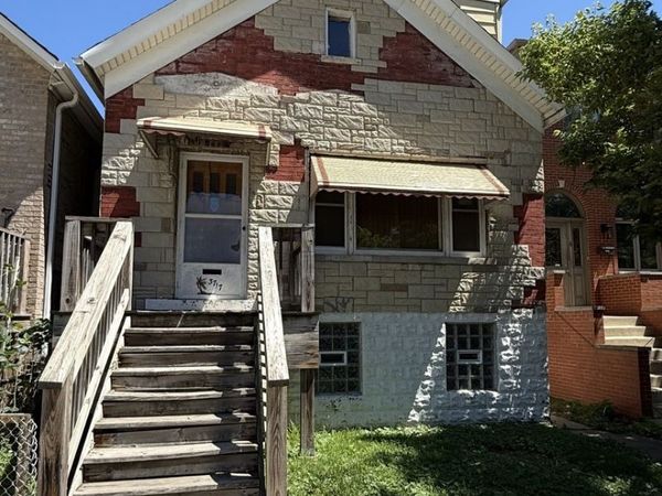 3717 S Parnell Avenue , Chicago, IL 60609
