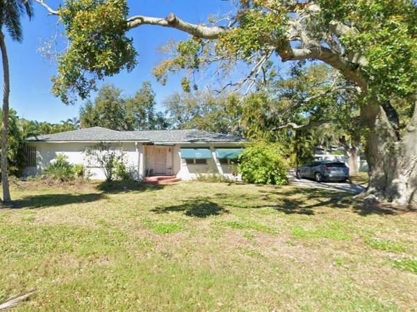 1757 MICHIGAN AVENUE NE, ST PETERSBURG, FL 33703
