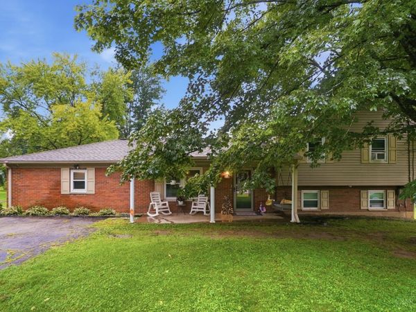 1439 Lyons Road, Amelia, OH 45102