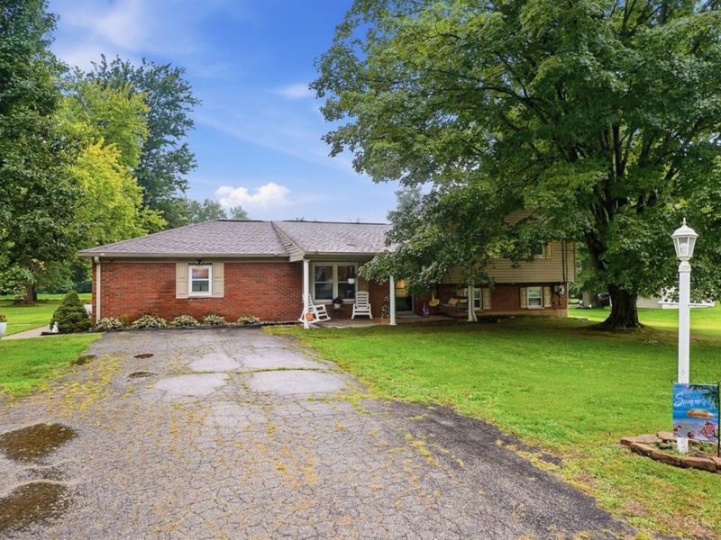1439 Lyons Road, Amelia, OH 45102 Photo 2