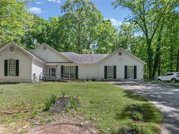 365 Cook Drive , Ellenwood, GA 30294