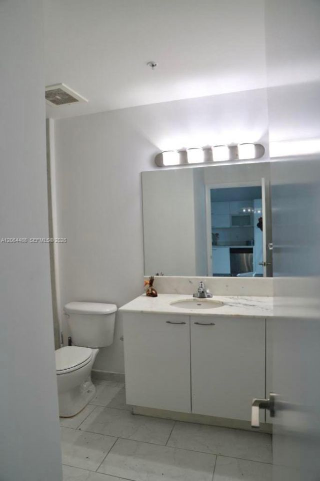 133 NE 2nd Ave, Unit 2309, Miami, FL 33132 Photo