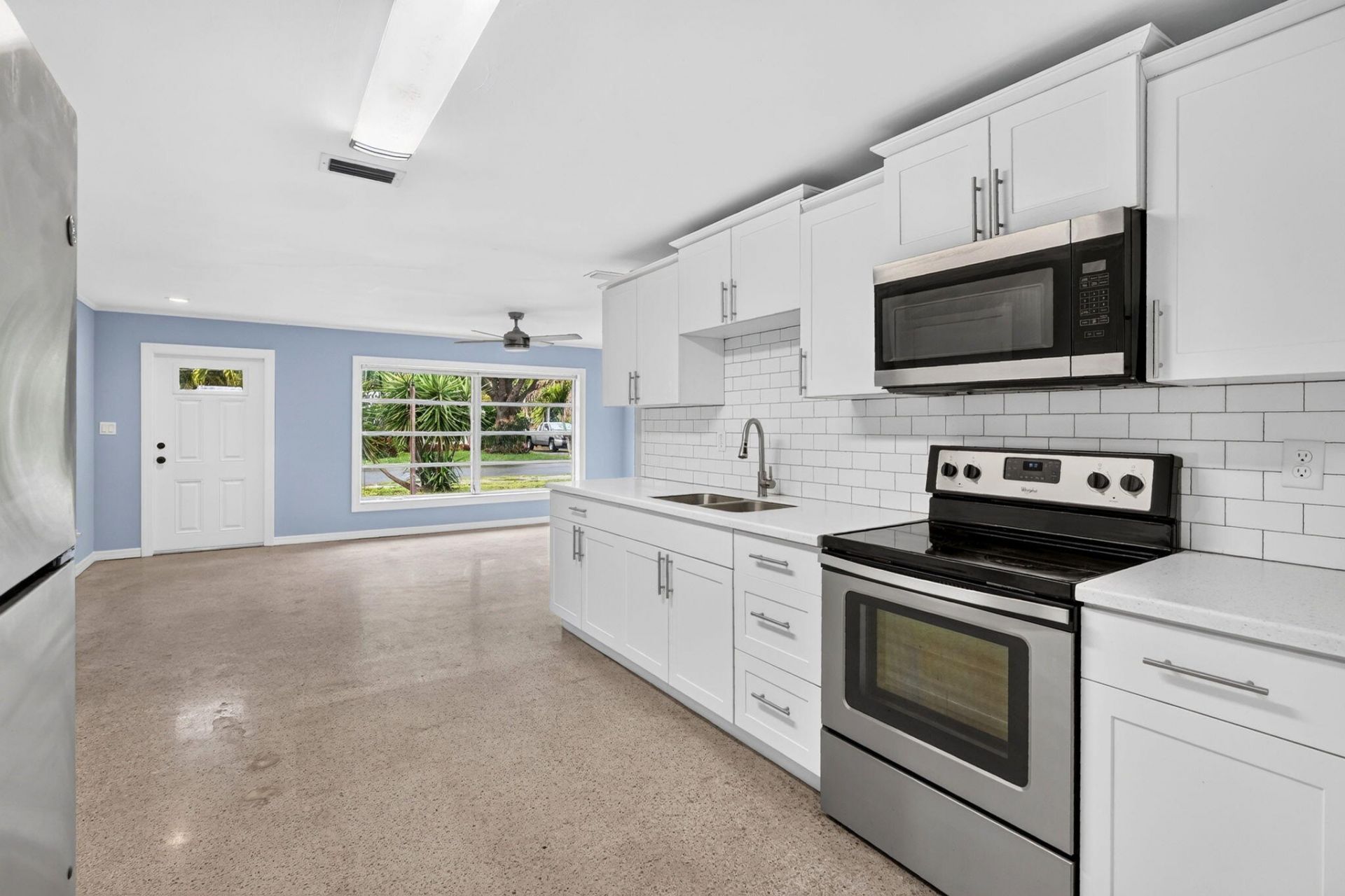 820 SE 13th Street, Stuart, FL 34994 Photo