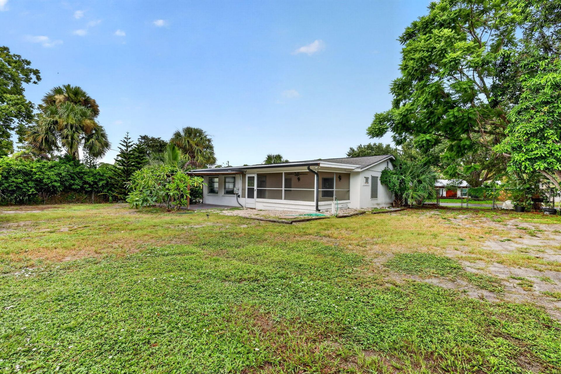 820 SE 13th Street, Stuart, FL 34994 Photo