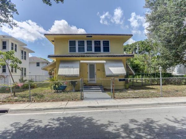314 CRANESNEST Way, West Palm Beach, FL 33401