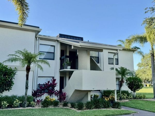 6962 Briarlake Circle, Unit 203, Palm Beach Gardens, FL 33418