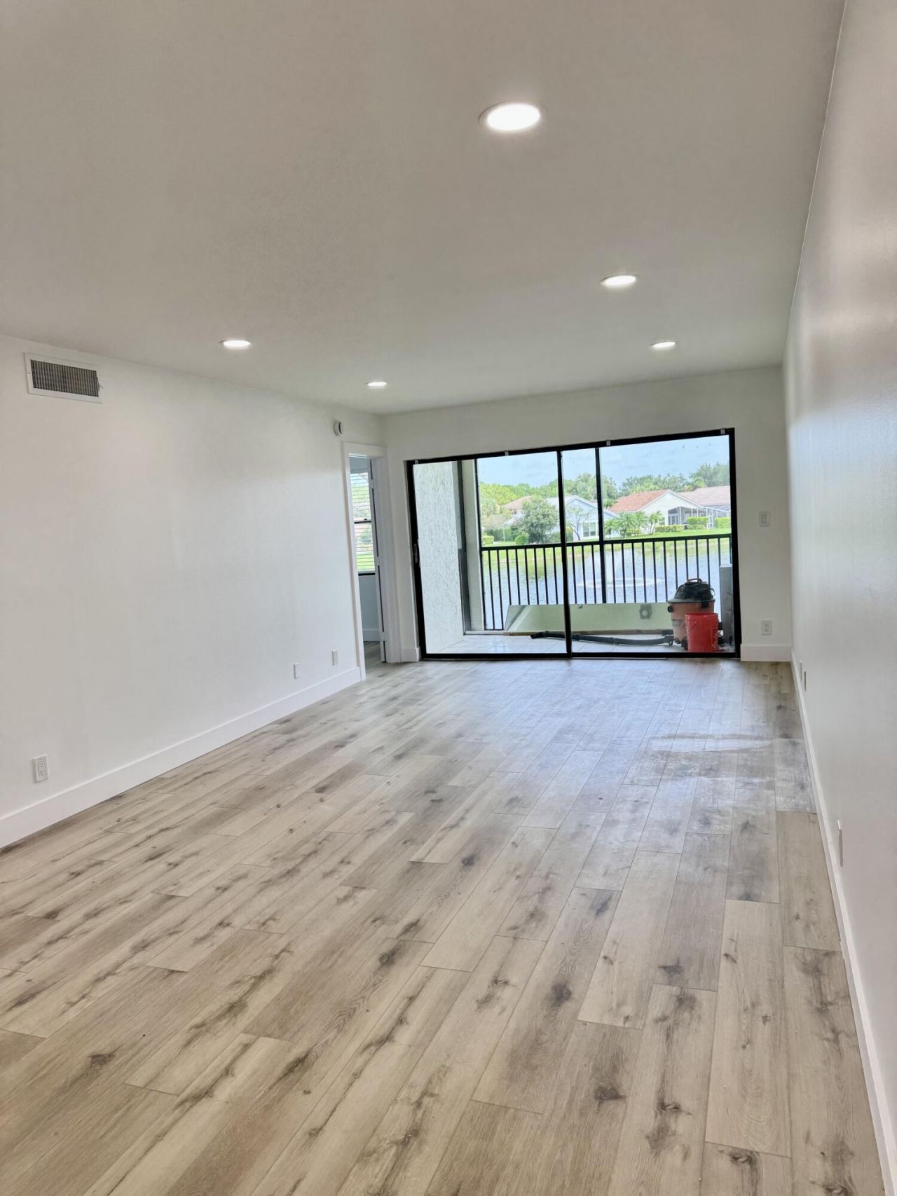 6962 Briarlake Circle, Unit 203, Palm Beach Gardens, FL 33418 Photo