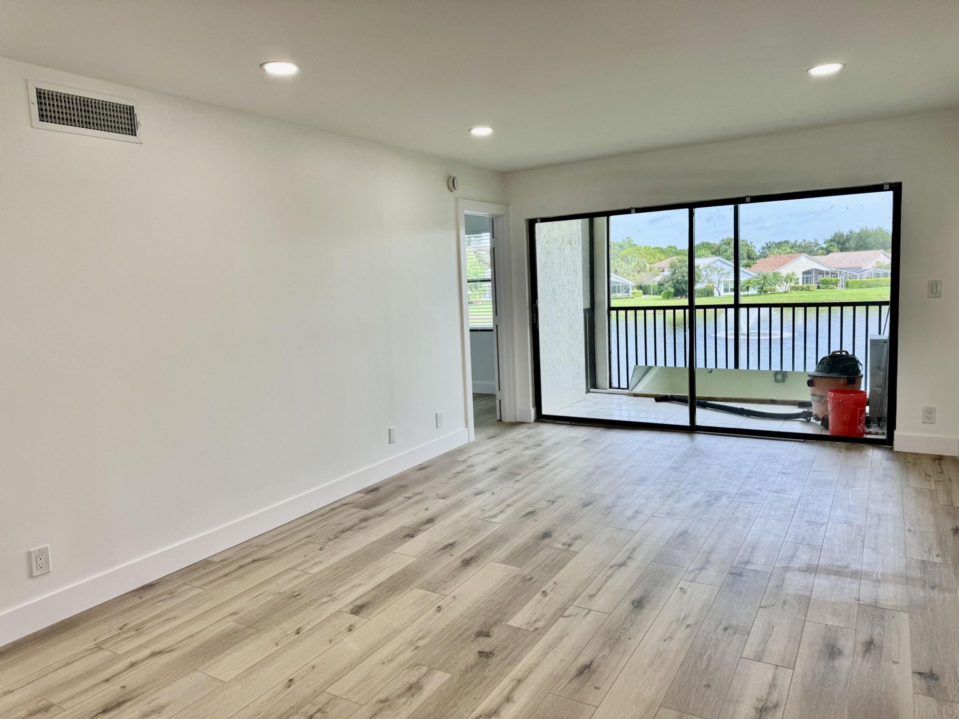 6962 Briarlake Circle, Unit 203, Palm Beach Gardens, FL 33418 Photo