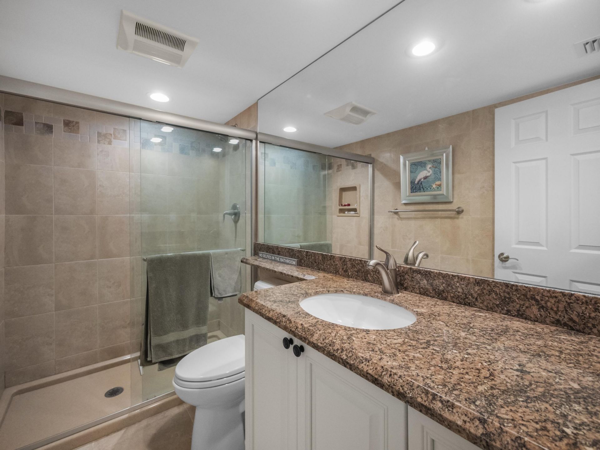 5420 N Ocean Drive, Unit 502, Riviera Beach, FL 33404 Photo