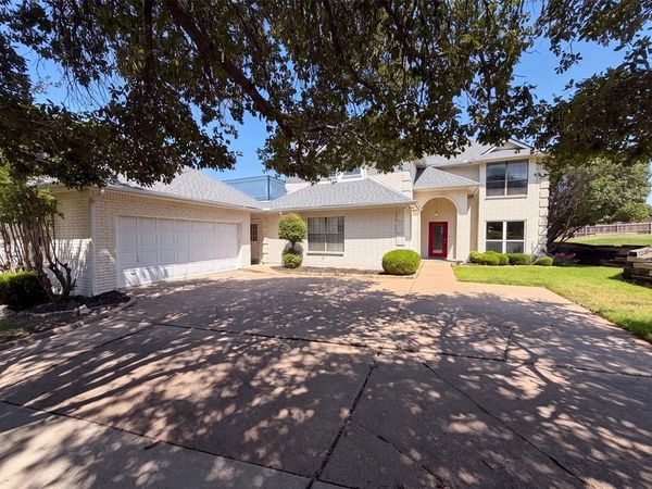 7632 Westwind Drive, Fort Worth, TX 76179