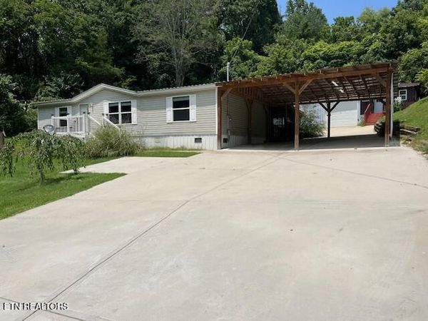 2321 W Copeland Drive, Powell, TN 37849