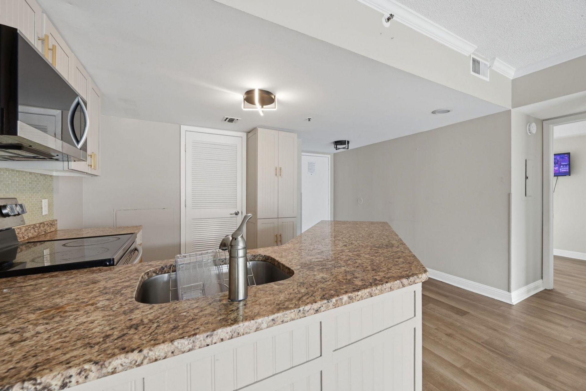 1605 S Ocean Blvd. Photo 7