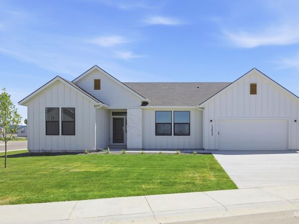 5305 S Big Jacks Creek Ave, Nampa, ID 83686