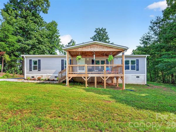 248 Chestnut Oak Forest Drive, Nebo, NC 28761