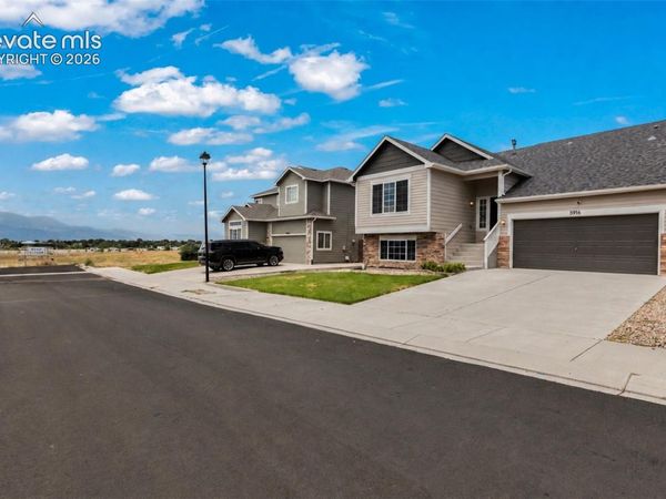5916 Dancing Sun Way, Colorado Springs, CO 80911