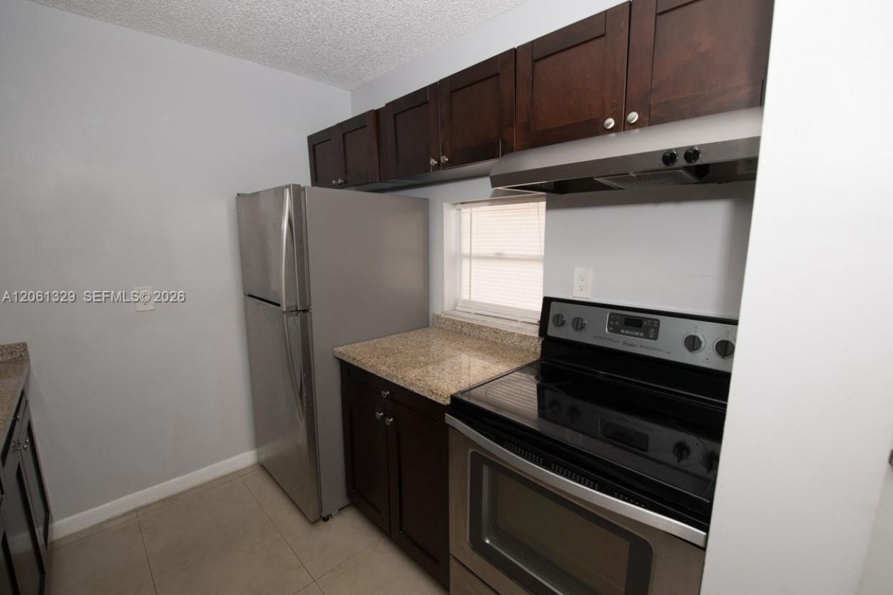 8550 N Sherman Cir, Unit 303, Miramar, FL 33025 Photo