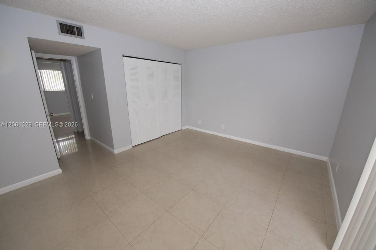 8550 N Sherman Cir, Unit 303, Miramar, FL 33025 Photo