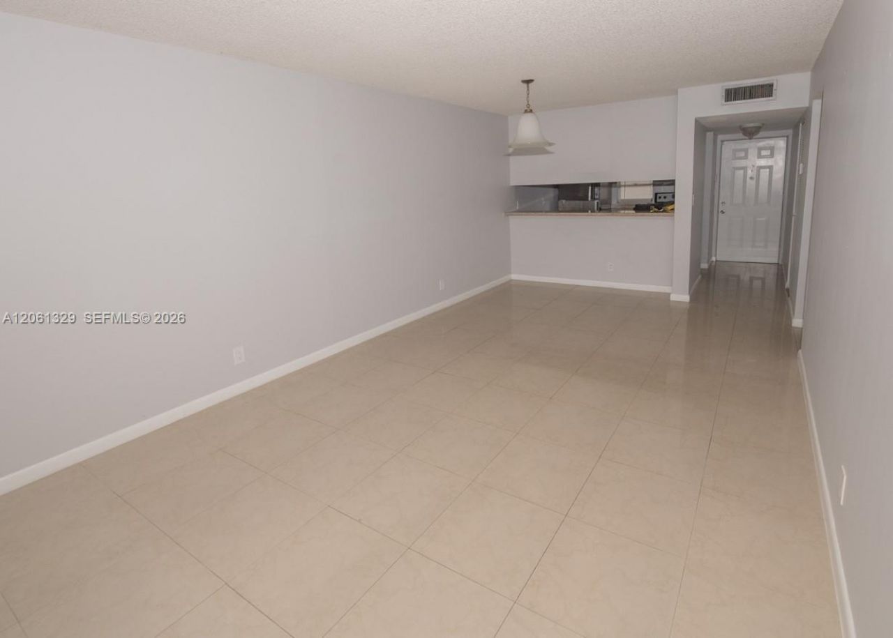 8550 N Sherman Cir, Unit 303, Miramar, FL 33025 Photo